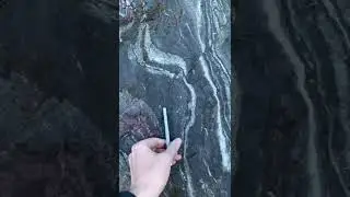 Rock of the Week #69: Banded Iron Formation 3