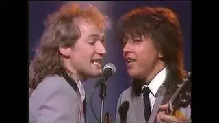 The Clarks - She loves you