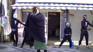 路地で悪の歌！
