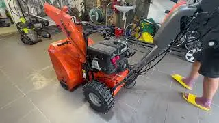Husqvarna ST224 snöslunga svajar på full gas (rengör förgasare och byter olja)