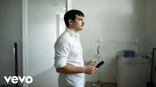 Clayton Willis - I Hope You Find Someone (Who Loves You Like I Do) [Official Video]