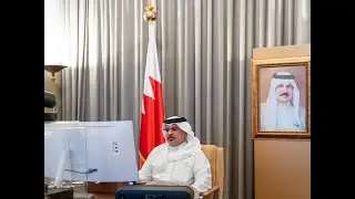 سمو ولي العهد رئيس الوزراء يلتقي عدد من العاملين في الصفوف الإمامية عن بعد