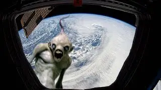 Chinese Astronaut Hears Knocking Outside His Spaceship #shorts