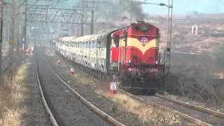 4 Locomotives Pulling 12 Coach Karjat Pune Passenger at Massive Palasdhari Gradient, Bhor Ghats