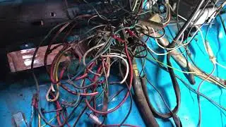 Cal look bug part 3 spaghetti wiring a right mess !!