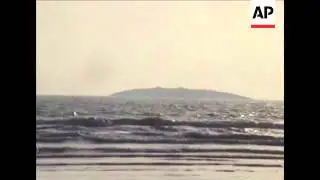 4:3 Pakistani officials investigate apparent small island that appeared following earthquake