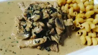 Kochen zuhause. Profik&uuml;che, gew&uuml;rzt mit Herz & guter Laune. (Heute: Champignonrahmgeschnetzeltes)