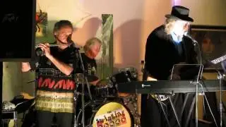Swinging Chads: I Hate To Keep You Waiting (LIVE)