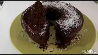 “Nem parece saudável. Este bolo de cacau surpreendeu toda a gente 🤎”