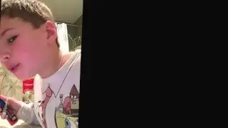 Me spit toothpaste