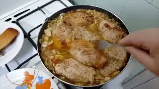 Cotlet de porc cu ciuperci și mămăligă - o nebunie culinară, perfectă pentru o cină &icirc;n familie...!
