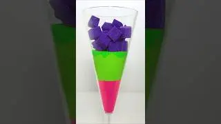 ASMR. Kinetic sand. Drop and squish #asmr #kineticsand #satisfying #relaxing