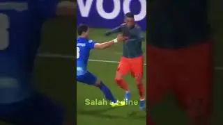 Ziyech IS the king of dribbling skills 🤷🏻❤️