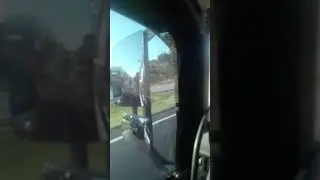 Parab&eacute;ns ao profissional da valle sul parab&eacute;ns por colocar vidas varias em risco 👏👏👏
