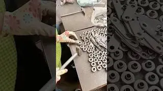 The manual making process of chain links #manufacturing #skills