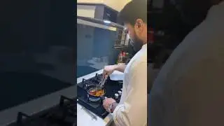Ram Charan cooking🍲👨&zwj;🍳