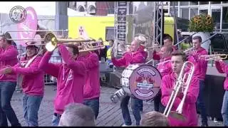 Utlopers uit Sneek tijdens het Jeroen Bosch Dweilfestival