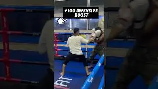 Defense is nothing without footwork in a fight #mma #boxing #kickboxing #ufc #muaythai #wbc #combat
