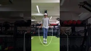 Jumprope trick : Behind the back handle pass #jumprope #tutorial #cardio #workout #fitness #gymgirl