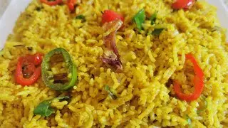 I decided to make Restaurant Style Turmeric Rice for my visitors!! So tasty full of flavours 🍚