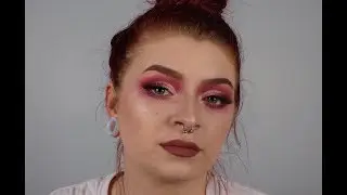 Pink Smokey Eyeshadow Using The Kylie Jenner Chill Baby Eyeshadow Palette || Katie Draper