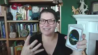 My 4 Animal Themed Tarot Decks and 2 Oracle Decks