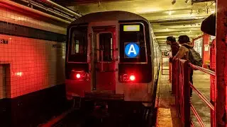 MTA Subway/NYTM R110B at the NY Transit Museum
