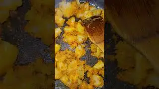 Potato Fry || Urulakizhangu varuval || #shorts #ytshort #potatofry #ustamilvlog