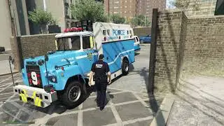 GTA 5: Testing Emergenyc Sirens on 1993 NYPD Mack - NYPD Emergency Service unit.