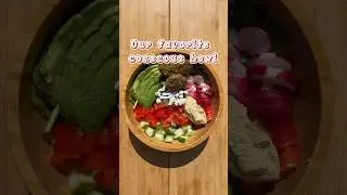 Dig into this colorful and nourishing vegan couscous bowl 🥗🌱 #veganfood  #plantbasedfoods #tasty