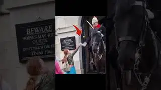 Небольшая записка, растопившая сердце королевского гвардейца. #уважение