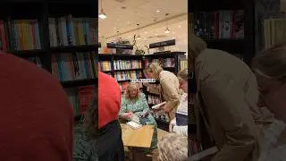 Book signing dos and don'ts