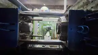 Gian h&agrave;ng cty T&acirc;n Huy Thịnh trưng b&agrave;y m&aacute;y &eacute;p nhựa Welltec tại triển l&atilde;m ng&agrave;nh nhựa 2025 SECC