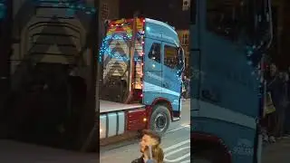 2025-12-24 (1) Xmas Eve Tractor Run through Hebden Bridge Calderdale Yorkshire (part 1 of 3)