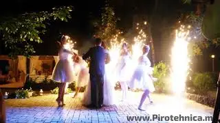 Сценические фонтаны в ресторане Villa Garden