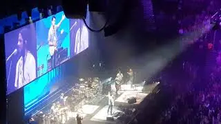 John Mayer says goodbye to Ren&eacute; Martinez and invites him on stage.