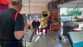 Praha Polka with Accordion and Tuba Solos