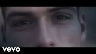 Oscar Anton - Kiss (Official Video)