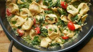 Schnelle Tortellini Pfanne mit Blattspinat & Tomaten | Veggie | Rezept | Einfach | Lecker