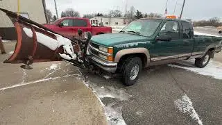 1995 Chevrolet 2500 Extended Cab Pickup with Western Unimount 9&rsquo; Straight Blade Snow Plow
