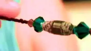 How-To Make Recycled Paper Beads, Threadbanger
