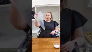 Sharing Wedding Cake Stories While Frosting Cupcakes | Sweet Kate Bake