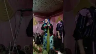 Ya chum Laneis bi kay kar taqderes.singer.mahajabeen.8491037991