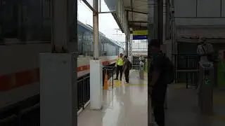 Commuter Line Basoetta Tujuan Manggarai Melintas Langsung Stasiun Bojong Indah #shorts #keretaapi