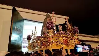 Entrada bajo la lluvia del Señor de la Salud de San Rafael - Regreso Vía Crucis de Jerez
