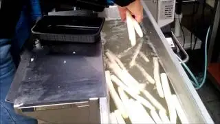 Gewassen Asperges met Asperge Schilmachine dhr  de Gier