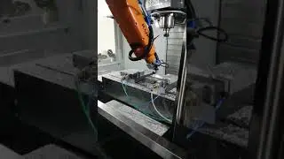 KUKA KR10 Automation with HAAS CNC Mill