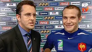 🤣 L'interview L&Eacute;GENDAIRE de Fr&eacute;d&eacute;ric Michalak &agrave; la Coupe du Monde 2003 !