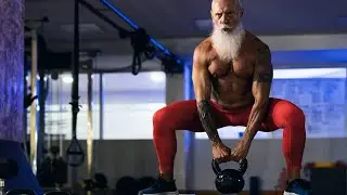🏋️&zwj;♂️ How Much Weight Should a 70-Year-Old Man Lift a Day?