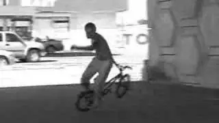 Aaron Frost flatland bmx Aug.2006